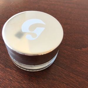 Glossier stretch concealer in medium